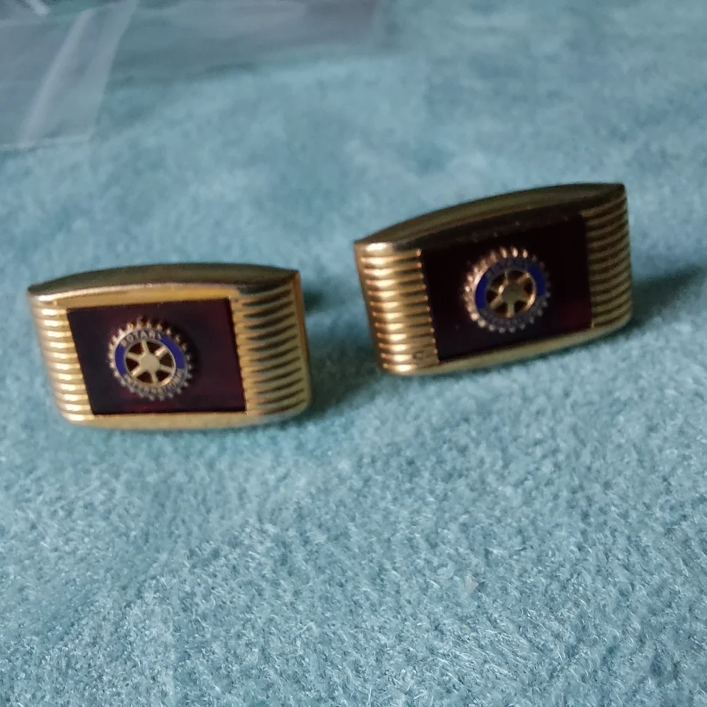 Vintage Anson Rotary Intl. Goldtone Metal Cufflink & Tie Clip Set Estate Jewelry